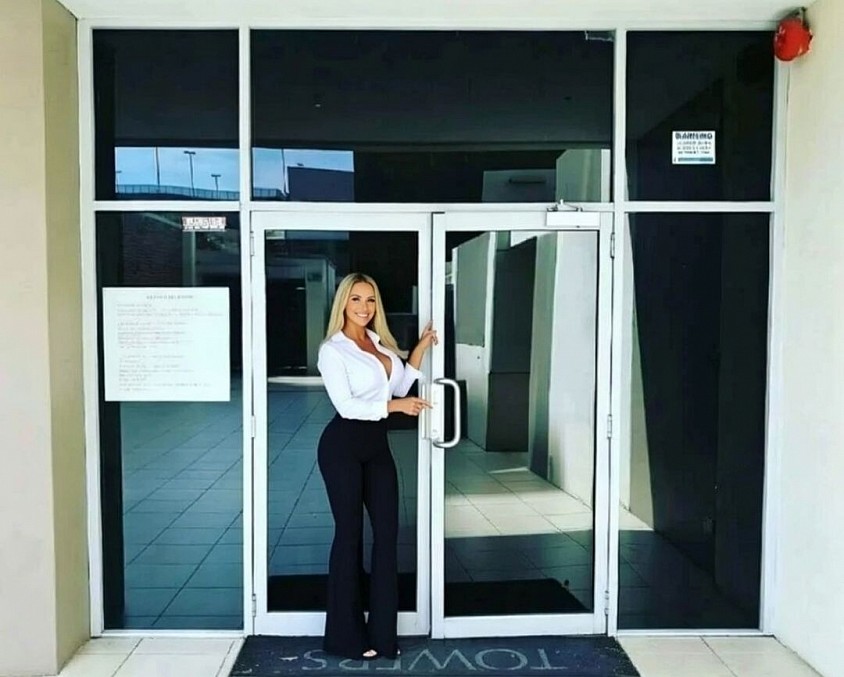 Sydney Window Tinting, Western Sydney Glass Tinting, Wollongong Window Film ,Canberra Commercial Tinting  ,Sydney Office Window Tint ,Sydney Home Window Tint ,Sydney Shopfront Glass, NSW Glass Frosting ,Sydney Energy Efficient Homes ,Greater Sydney Window Treatments   Commercial Glass Tinting, Shopfront Glass Film ,Office Window Tint ,Architectural Glass Film ,Sliding Door Tinting, Aluminium Window Tint ,Timber Door, Glass Film, Safety & Security Window Film, Decorative Glass Frosting ,Commercial Window Treatments,   ResidentialWindowsAndDoors ,HomeUpgrades ,ComfortableLiving ,ModernHomes ,EnergySavings ,GlareReduction ,WindowTreatments ,HomeImprovement ,ApartmentLiving ,ArchitecturalGlass,   Ceramic window tint,  Best Price Window Tinting Prestons Home Car Office Glass Film Professionals Sydney, Wollongong & Canberra Locations 7 Days a week 15 year warranty Small to Large scale installs Afterpay Available / 10% Pensioner Discounts FREE QUOTE Call 0449 582 777,   #foryoupage #foryou #fyp #viral #explore #trending #reels #instareels #reelsinstagram #explorepage #smallbusiness #australianbusiness #sydneybusiness #sydneylocal #westernsydney #homeimprovement #homeupgrade #carsofinstagram #carlovers #automotivestyle #windowtinting #windowtint #ceramictint #hometinting #residentialtinting #heatsolution #uvprotection #energysaving #privacyfilm #booknow,  how much is home window tint,